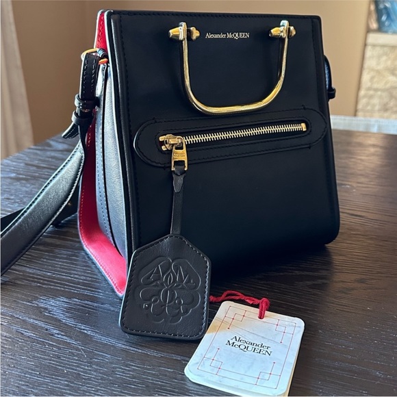 *** IN SEARCH OF*** - Picture 1 of 1